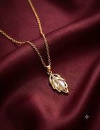 Opal Pendent in Rope Chain