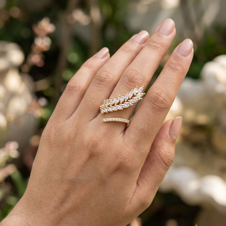 White Stone Foxtail Ring