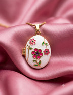 Memoir Charm in Box Chain